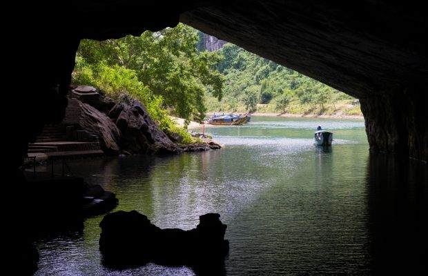 Dark Cave Phong Nha